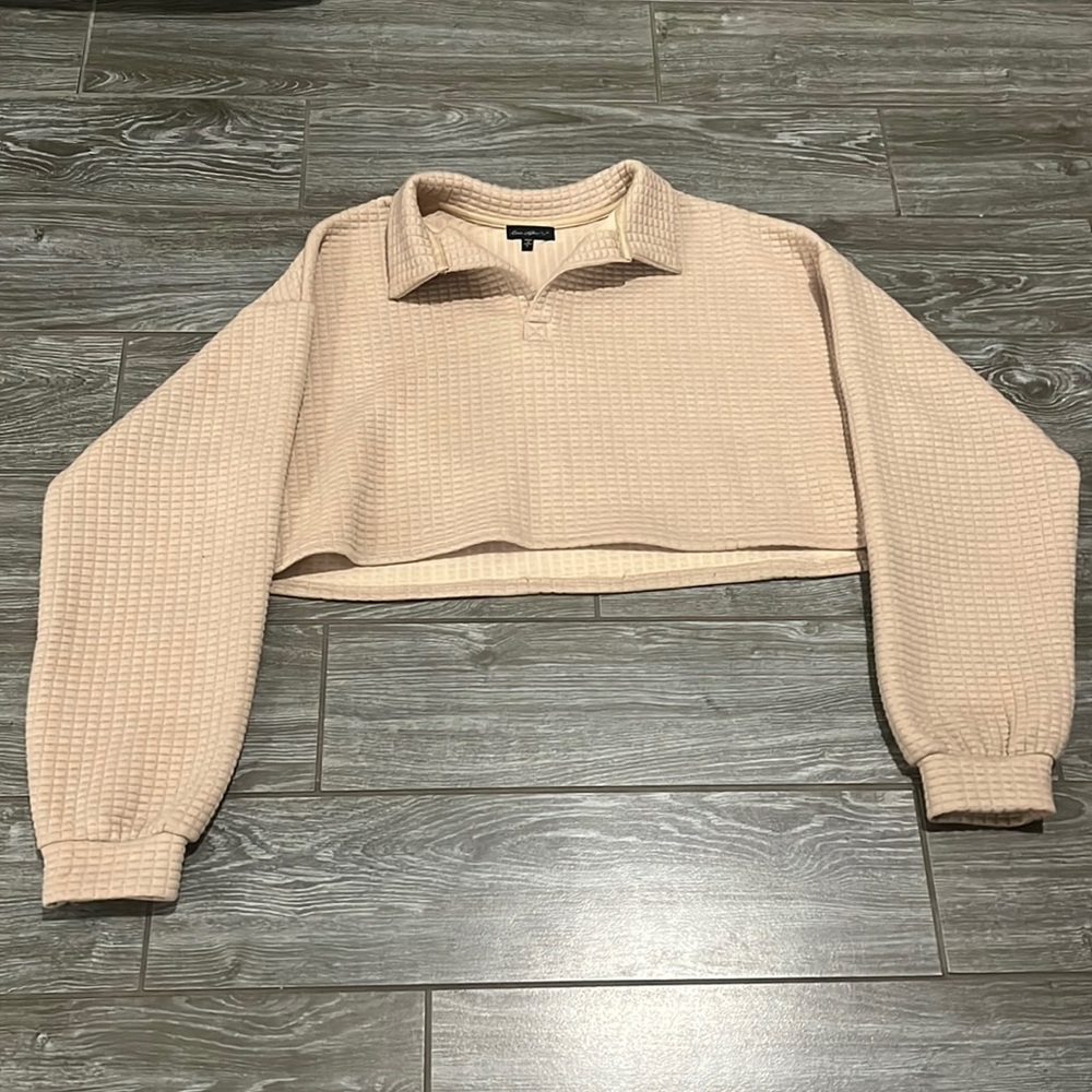 Ever After size Large Neutral Long-Sleeved Streetwear